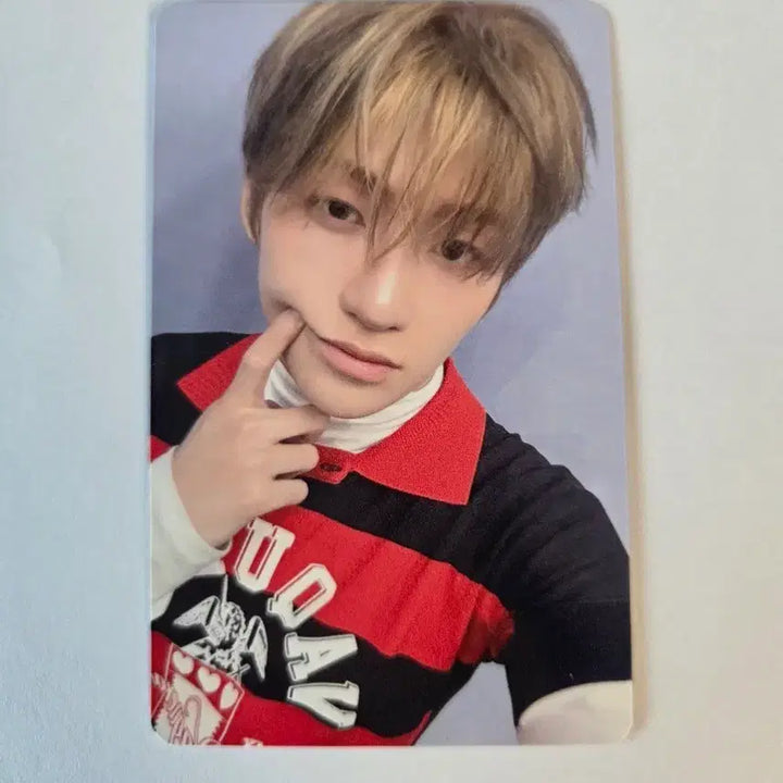 투어스 play hard 유니버셜 특전 지훈