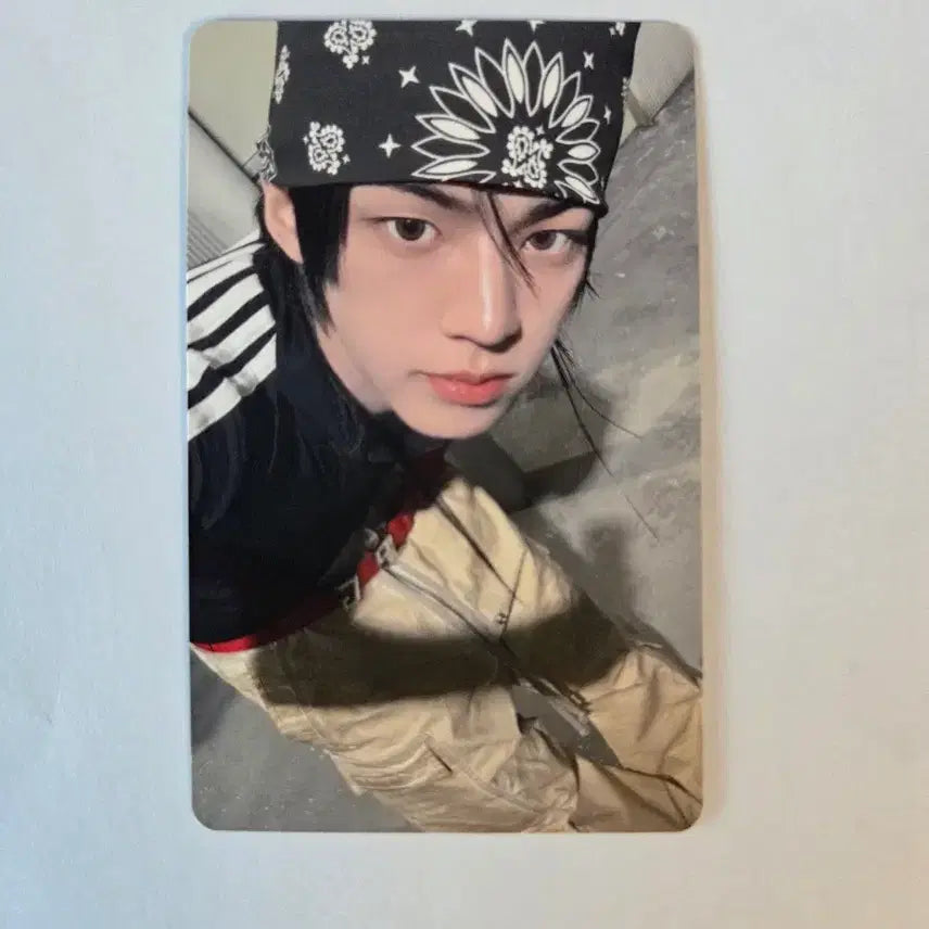 투어스 play hard 유니버셜 특전 도훈