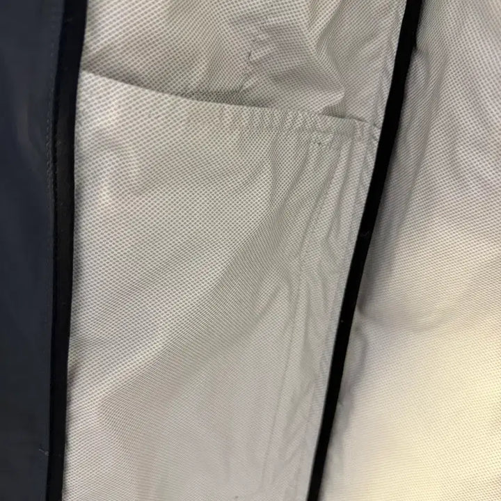 [BUNJANG] D.TT.K Windbreaker (Size L) / (1+1판매)D.TT.K 데토케이 바람막이 사이즈L 신품급