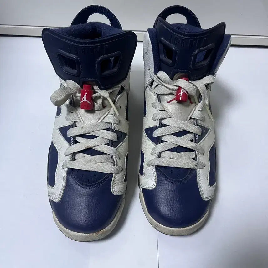 [BUNJANG] Air Jordan 6 Retro GS Sneakers / 에어조던 6 레트로 gs 5