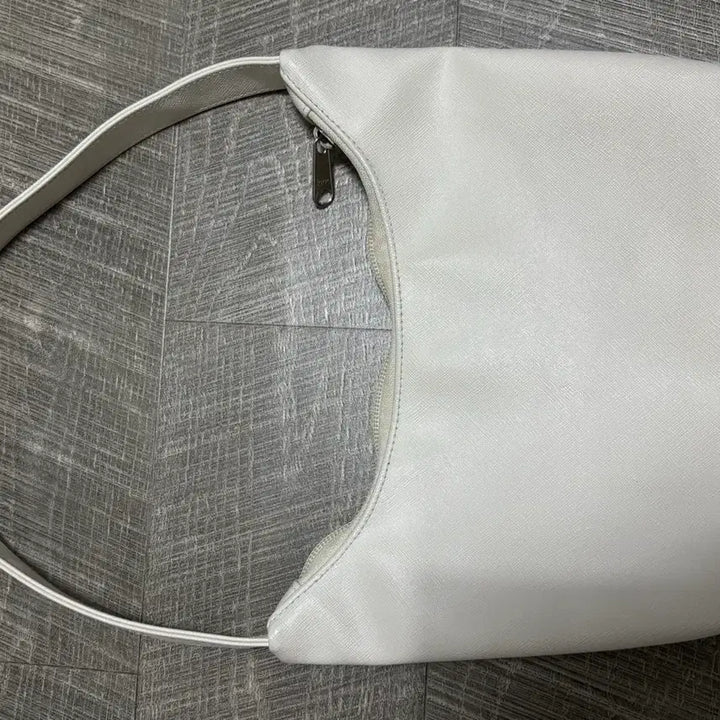 [BUNJANG] Emis New Leather Hobo Bag / 이미스 뉴 레더 호보백