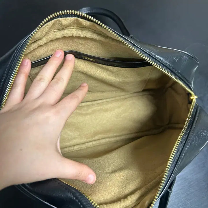 [BUNJANG] Sienne Leather Shoulder Bag / 시엔느 레더 숄더백