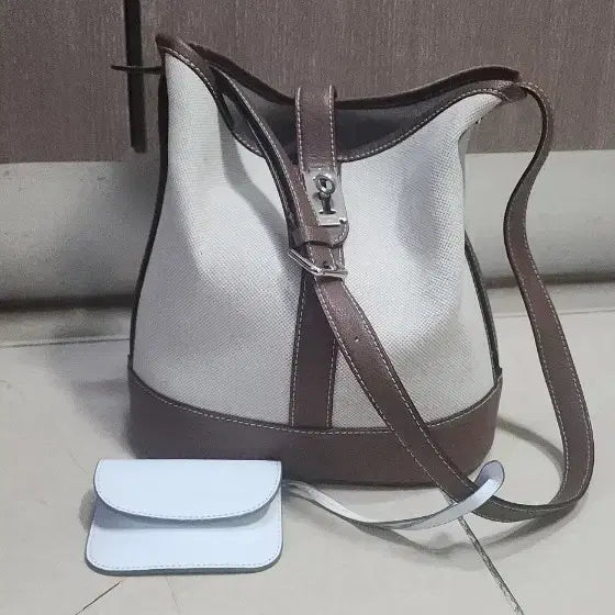 [BUNJANG] VUNQUE Bucket Bag / 분크 VUNQUE 버킷백