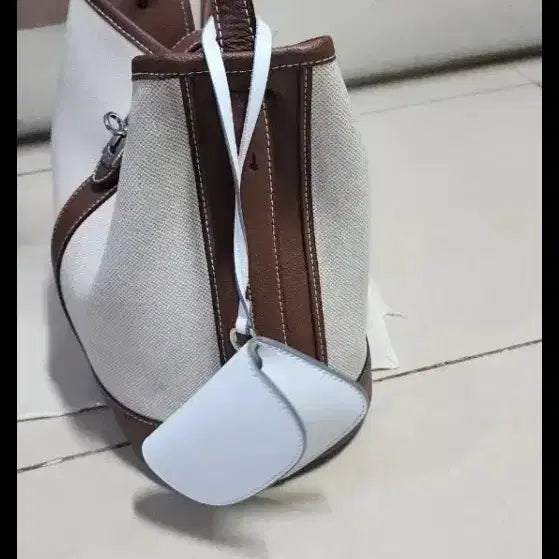 [BUNJANG] VUNQUE Bucket Bag / 분크 VUNQUE 버킷백