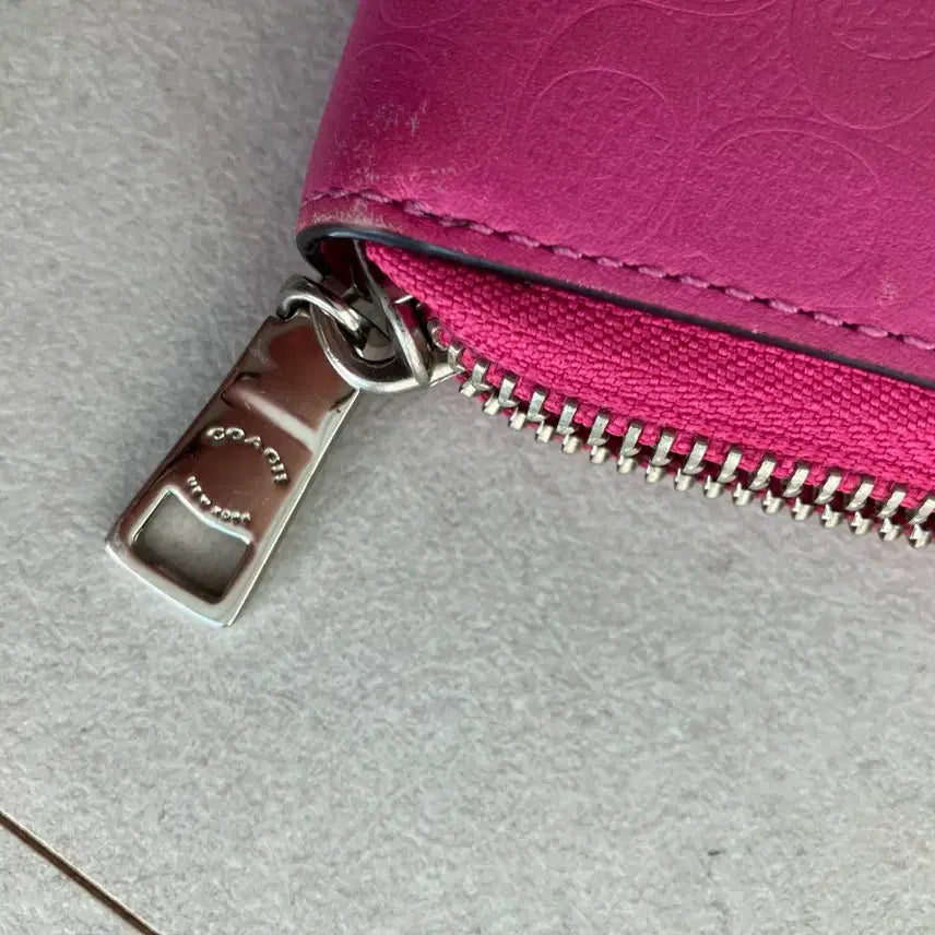 [BUNJANG] Coach Hot Pink Long Wallet / 코치 핫핑크 장지갑