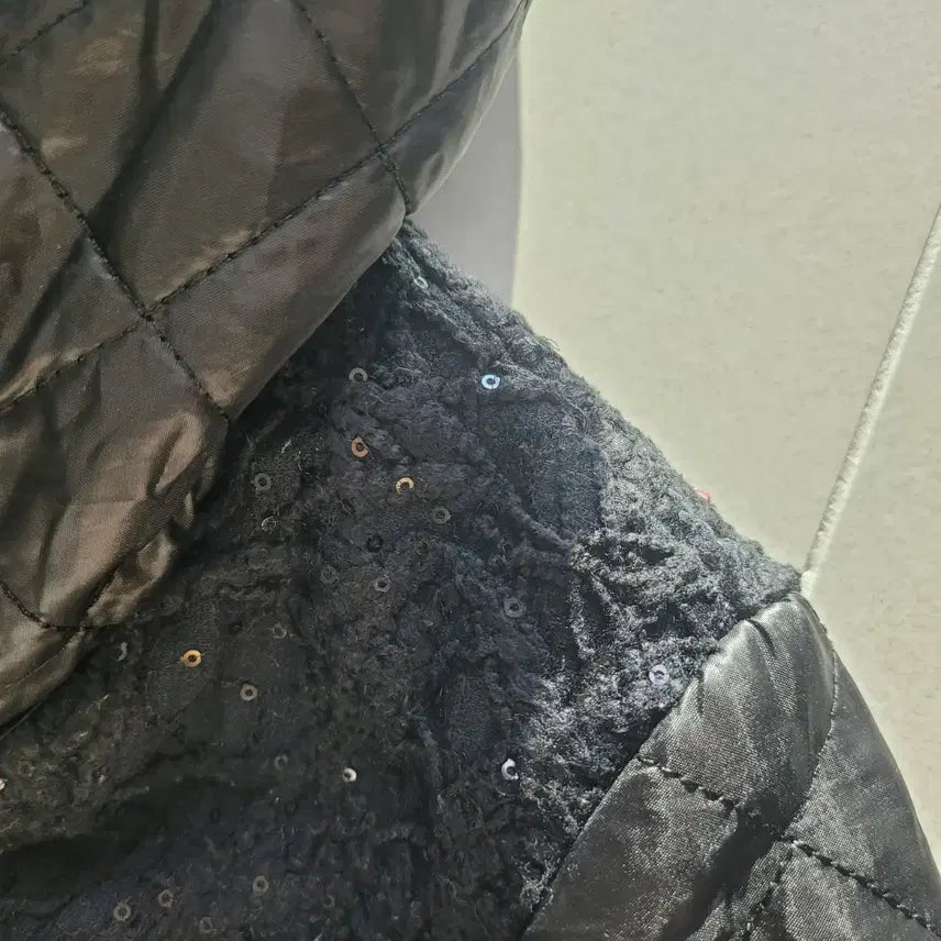 [BUNJANG] Sysmax Black Quilted Hooded Long Coat / 시스막스 렉스트리밍 블랙 퀼팅 후드 롱 코트