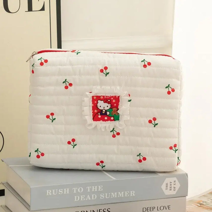 [BUNJANG] Hello Kitty Cherry Quilted Pouch / 헬로키티 체리 누빔 파우치