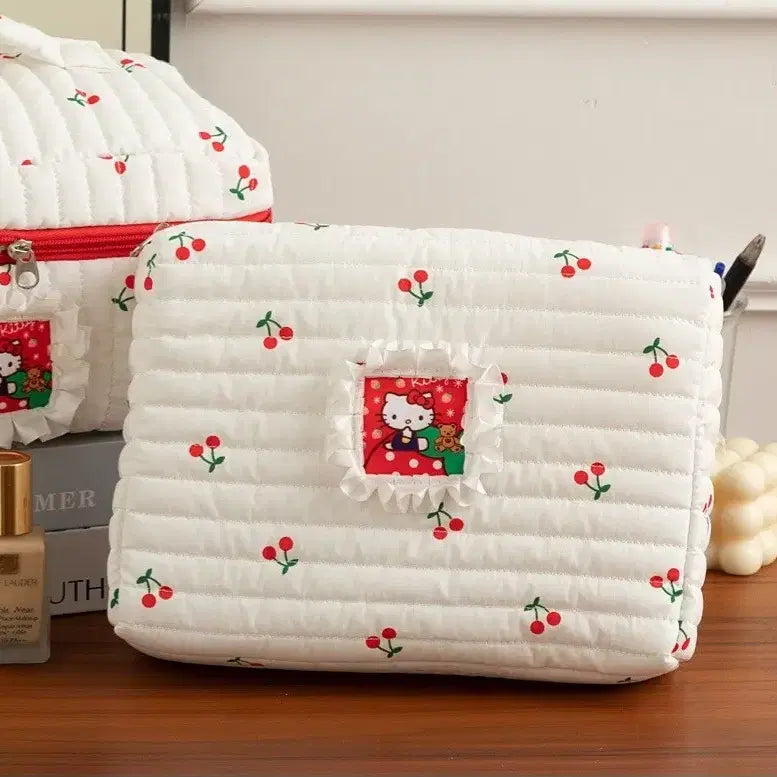 [BUNJANG] Hello Kitty Cherry Quilted Pouch / 헬로키티 체리 누빔 파우치