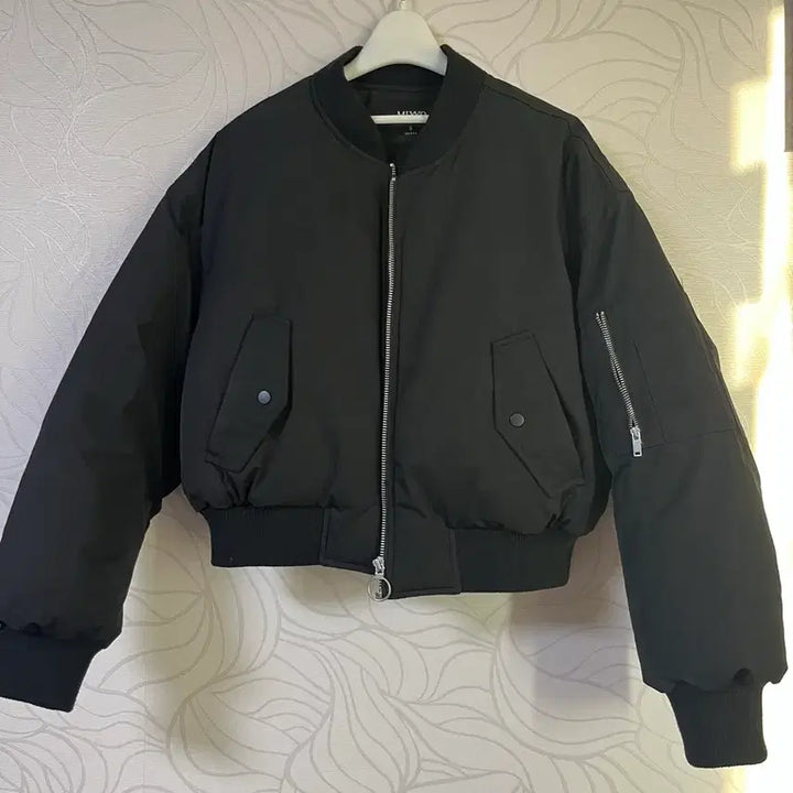 [BUNJANG] Misso Cropped Padded Bomber Jacket / 미쏘 크롭 패딩 항공 점퍼 자켓