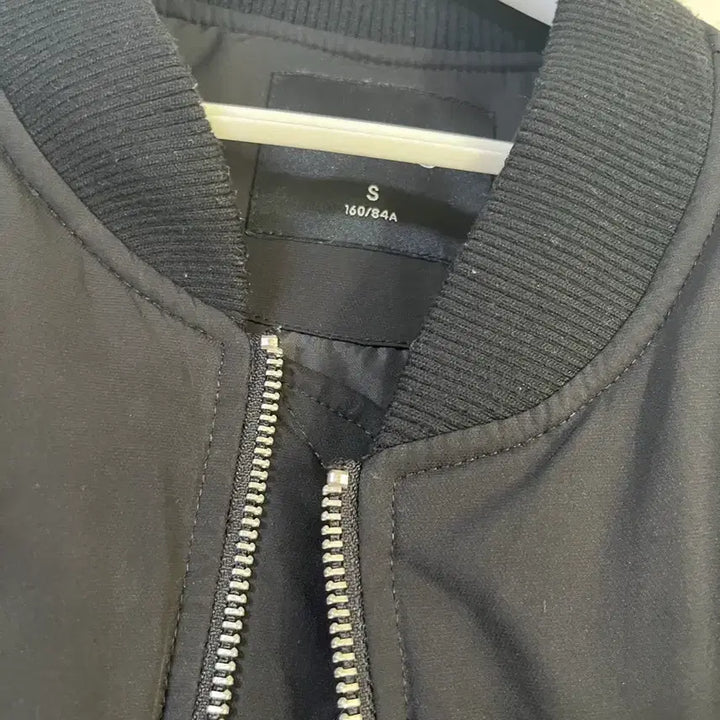 [BUNJANG] Misso Cropped Padded Bomber Jacket / 미쏘 크롭 패딩 항공 점퍼 자켓