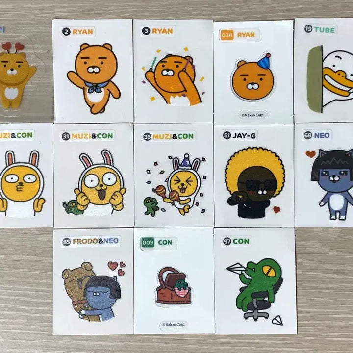 [BUNJANG] Character Bread Stickers / 캐릭터 빵 띠부띠부씰 판매