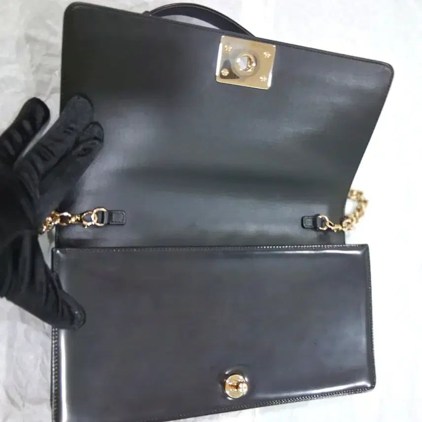 [BUNJANG] Chanel Boy Bag Large Black Patent Gold Hardware / 샤넬 보이백 라지 블랙 페이턴트 금장 22번대 한국명품감정원 감정완료