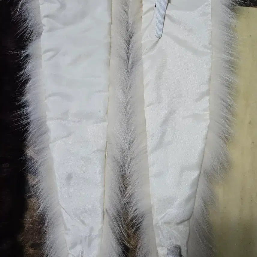 [BUNJANG] Zigot Women's Fox Fur Muffler / 지고트 여성 머플러 천연모피 여우털