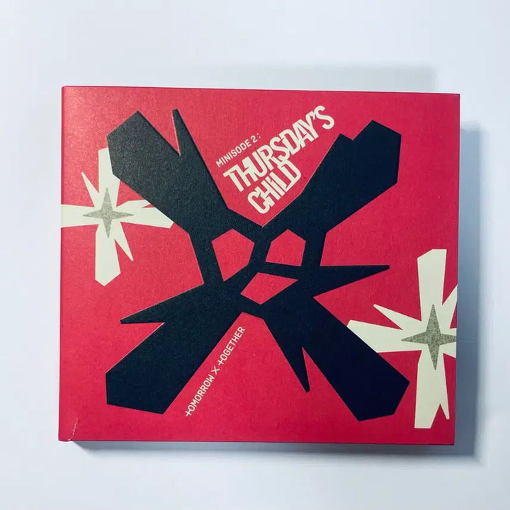 투모로우바이투게더 Thursday's Child 앨범