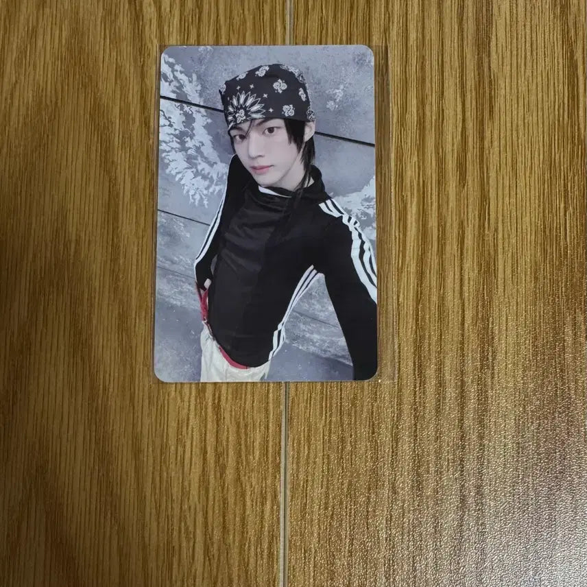 투어스 도훈 더현대 팝업 일반반 럭키드로우 럭드 특전 포카