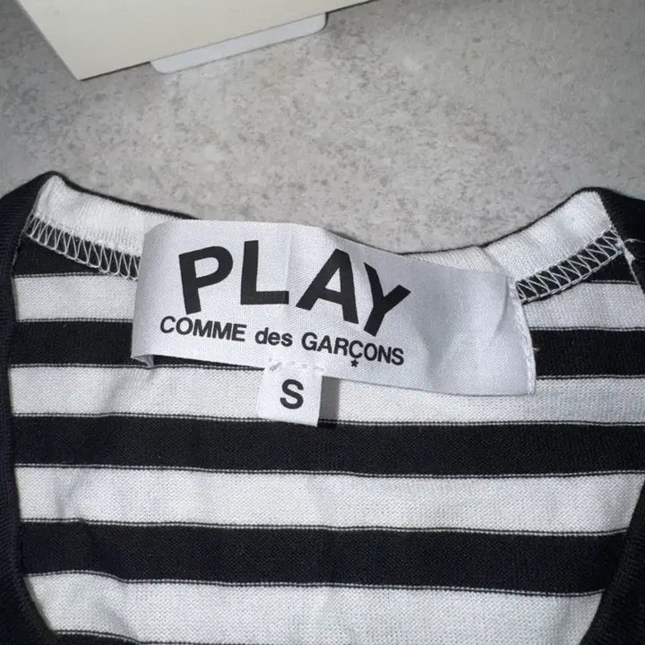 [BUNJANG] Comme des Garcons Stripe Long Sleeve T-shirt (Black/White) / 꼼데가르송 스트라이프 롱슬리브 티셔츠 블랙 화이트