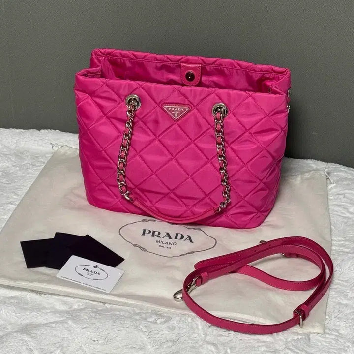[BUNJANG] Prada Nylon Quilted Chain Shoulder Bag Like New / 프라다 가방 나일론 퀄팅 체인백 숄더백 거의 새것 (정품)