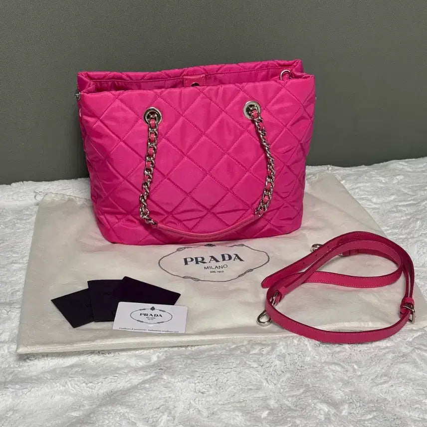 [BUNJANG] Prada Nylon Quilted Chain Shoulder Bag Like New / 프라다 가방 나일론 퀄팅 체인백 숄더백 거의 새것 (정품)