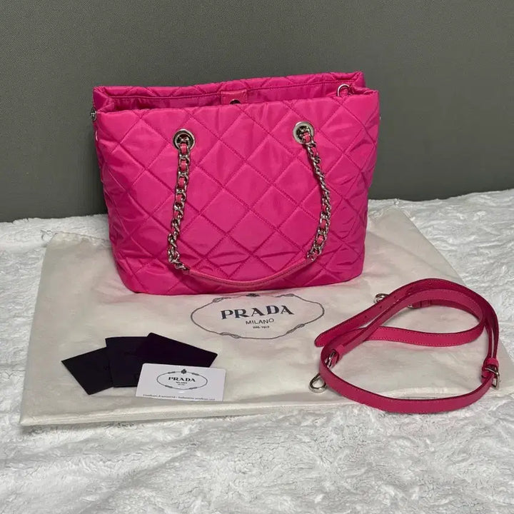 [BUNJANG] Prada Nylon Quilted Chain Shoulder Bag Like New / 프라다 가방 나일론 퀄팅 체인백 숄더백 거의 새것 (정품)