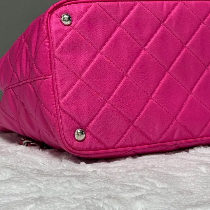 [BUNJANG] Prada Nylon Quilted Chain Shoulder Bag Like New / 프라다 가방 나일론 퀄팅 체인백 숄더백 거의 새것 (정품)