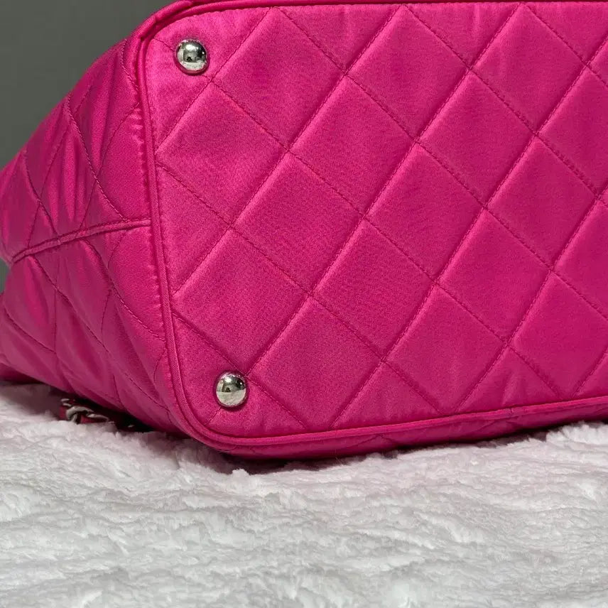 [BUNJANG] Prada Nylon Quilted Chain Shoulder Bag Like New / 프라다 가방 나일론 퀄팅 체인백 숄더백 거의 새것 (정품)