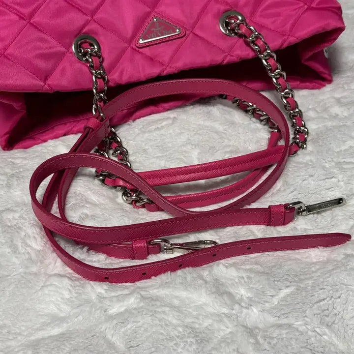 [BUNJANG] Prada Nylon Quilted Chain Shoulder Bag Like New / 프라다 가방 나일론 퀄팅 체인백 숄더백 거의 새것 (정품)