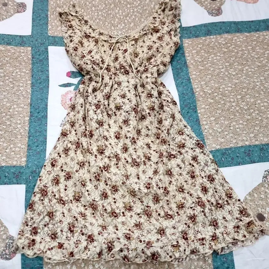 [BUNJANG] Liz Lisa Lace Flower Dress / Liz Lisa리즈리사고전 레이스 플라워원피스