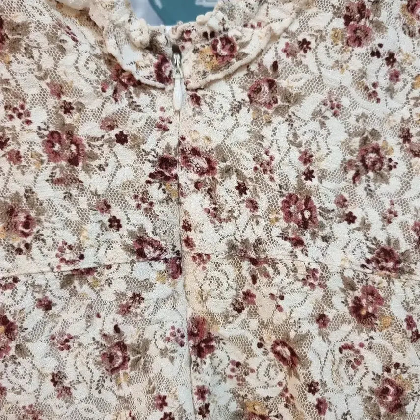 [BUNJANG] Liz Lisa Lace Flower Dress / Liz Lisa리즈리사고전 레이스 플라워원피스