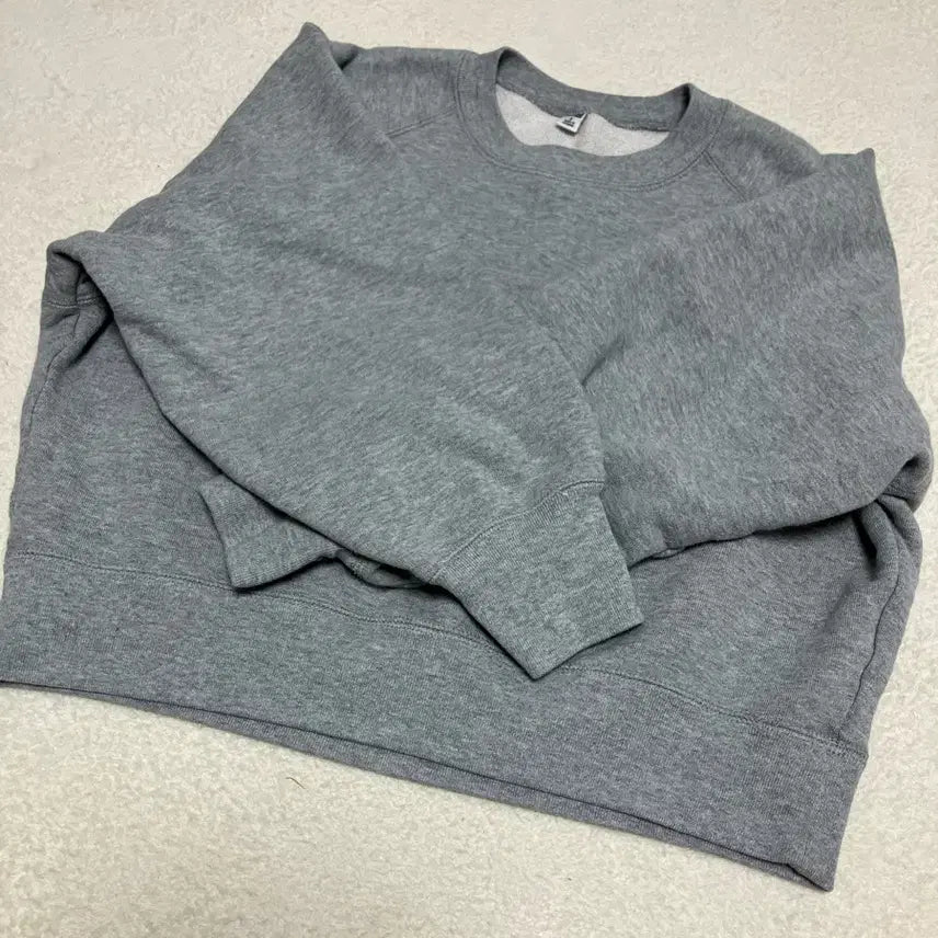 [BUNJANG] Uniqlo Sweatshirt / 유니클로 맨투맨