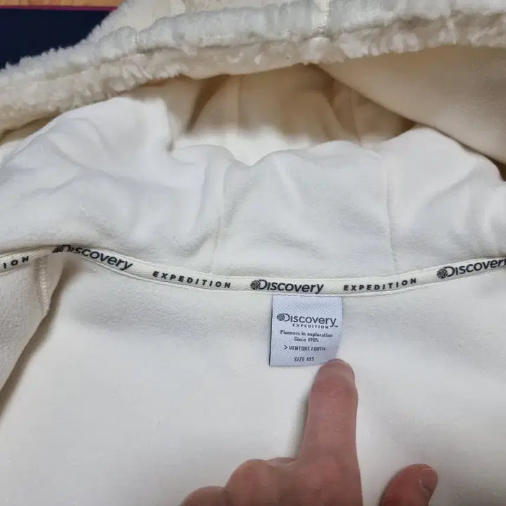 [SOLD OUT] 디스커버리 후드 뽀글이 크림 베이지 105 사이즈 점퍼 외투
