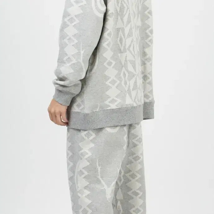 [BUNJANG] NMIXX S2W8 Sweatshirt / [새상품] 남이서팔 S2W8 스웻셔츠 맨투맨