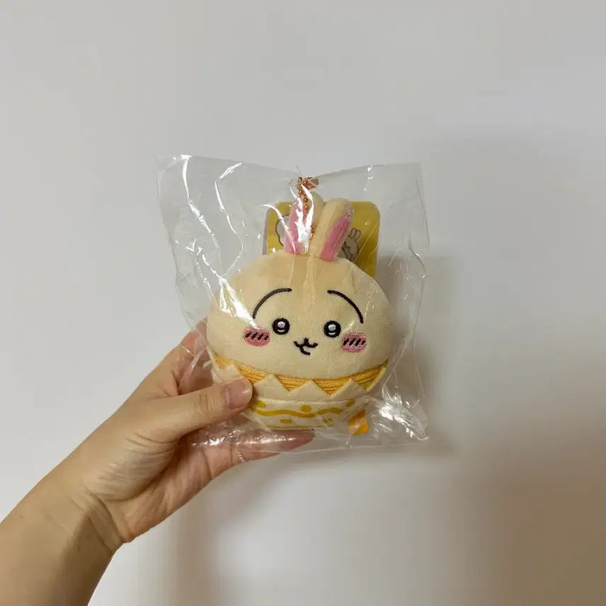 [BUNJANG] Chiikawa Usagi Easter Egg Mascot Keyring / 최저가) 치이카와 우사기 계란 부활절 달걀 이스타 마스코트 인형 키링