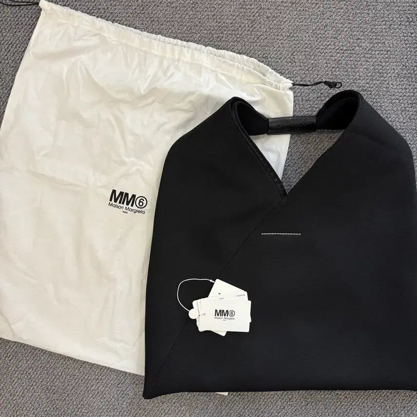 [SOLD OUT] MM6 재패니즈 토트백