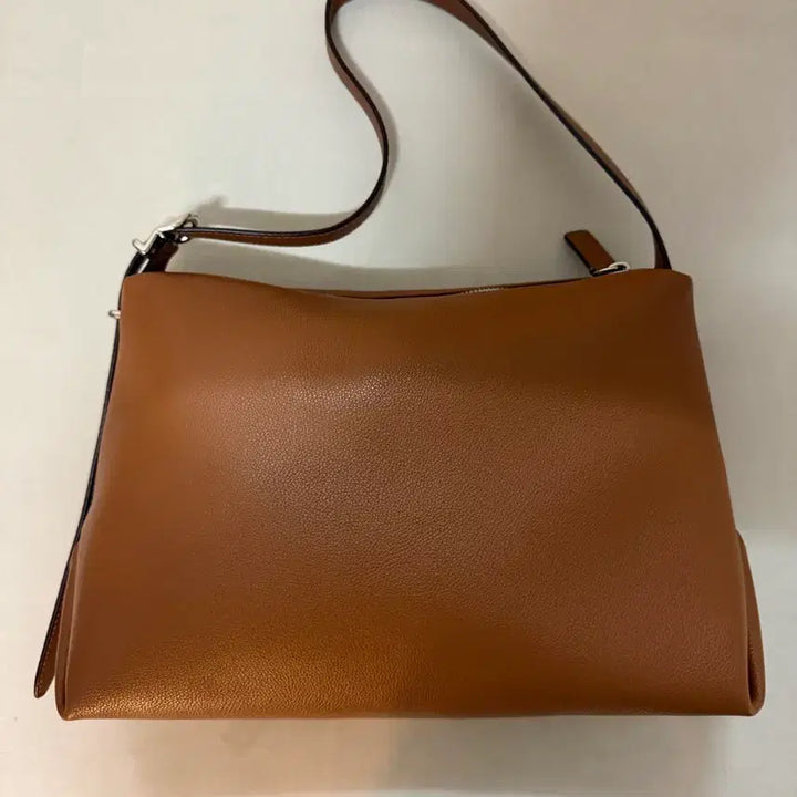 [BUNJANG] Banro Shoulder Bag Camel / 반로에 숄더백 카멜