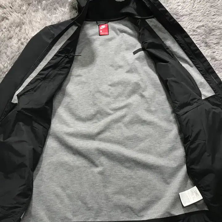 [BUNJANG] Nike Tech Shield Hooded Jacket / [L, A급]# 나이키(NIKE) 테크 쉴드 후드 자켓