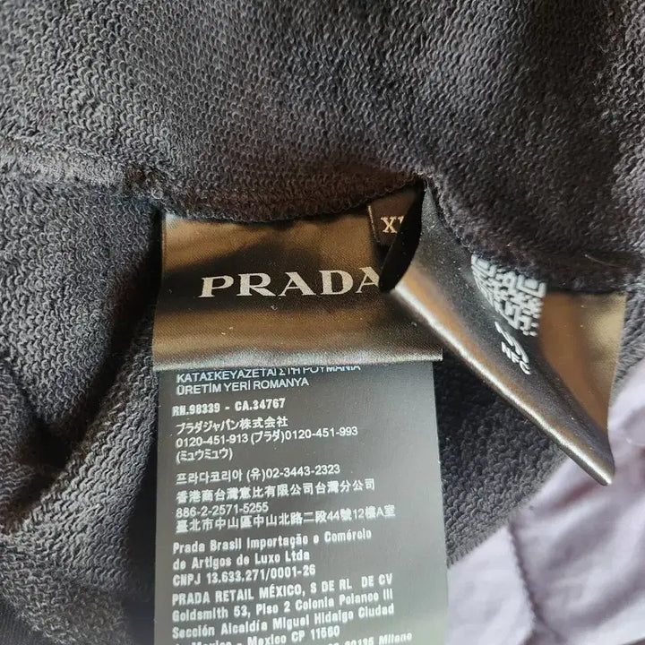 [BUNJANG] Prada Hoodie / 프라다 블랙 후드티(프라다와 교환가능)