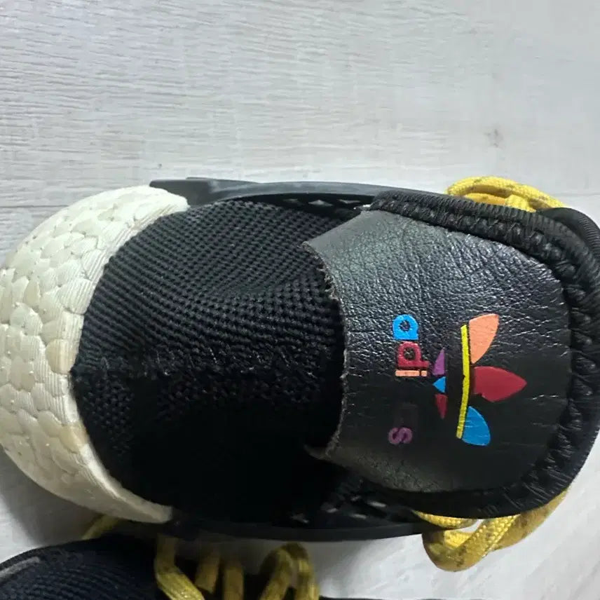 [BUNJANG] Adidas Pharrell Williams Race Sneakers (Size 285) / 아디다스 퍼렐윌리엄스 레이스 285사이즈