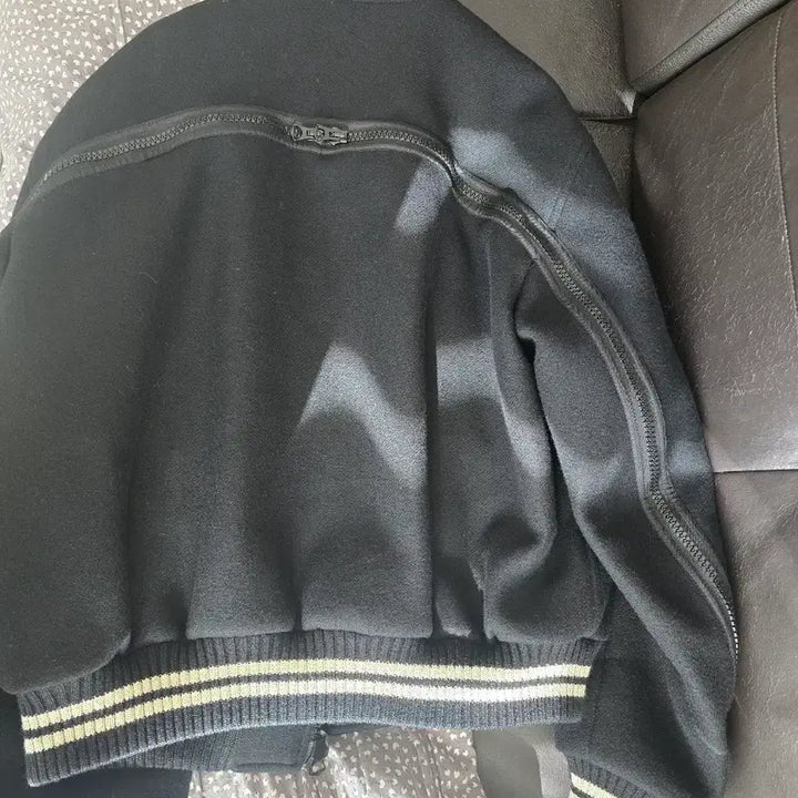 [BUNJANG] Dries Van Noten Back Zipper Wool Bomber Jacket / [L] 드리스반노튼 백지퍼 울 봄버 자켓