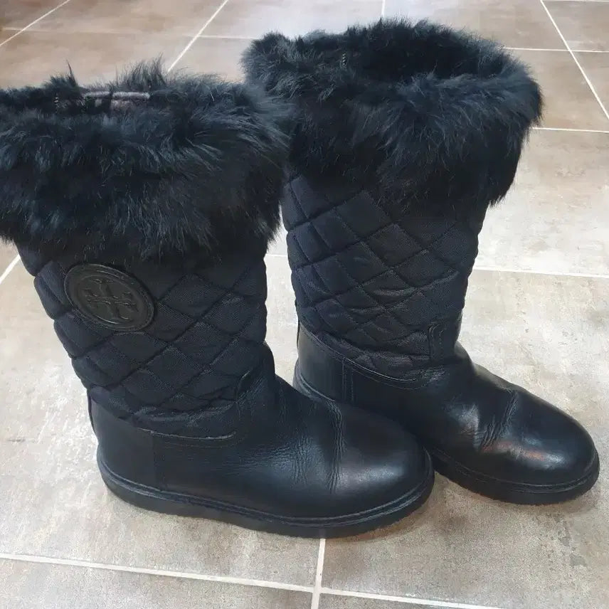 [BUNJANG] Tory Burch Fur Boots / 토리버치  털부츠250
