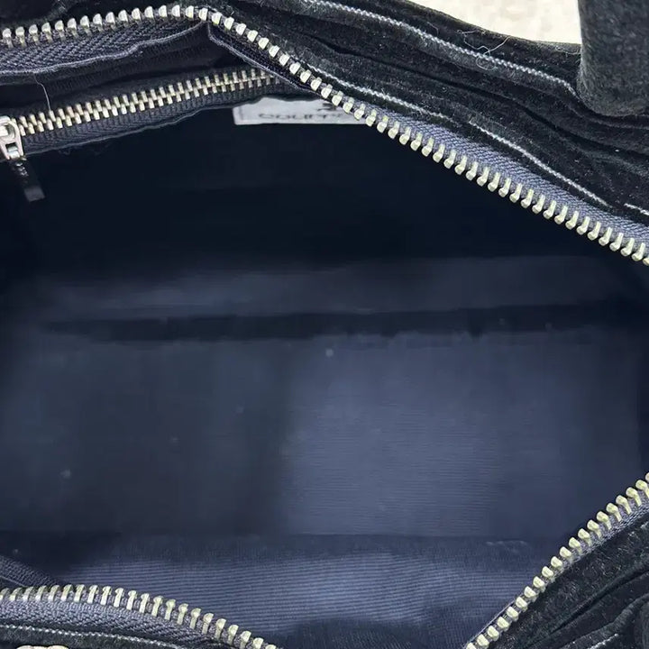 [BUNJANG] Courrèges Velvet Tote Bag / 꾸레쥬 벨벳 토트백