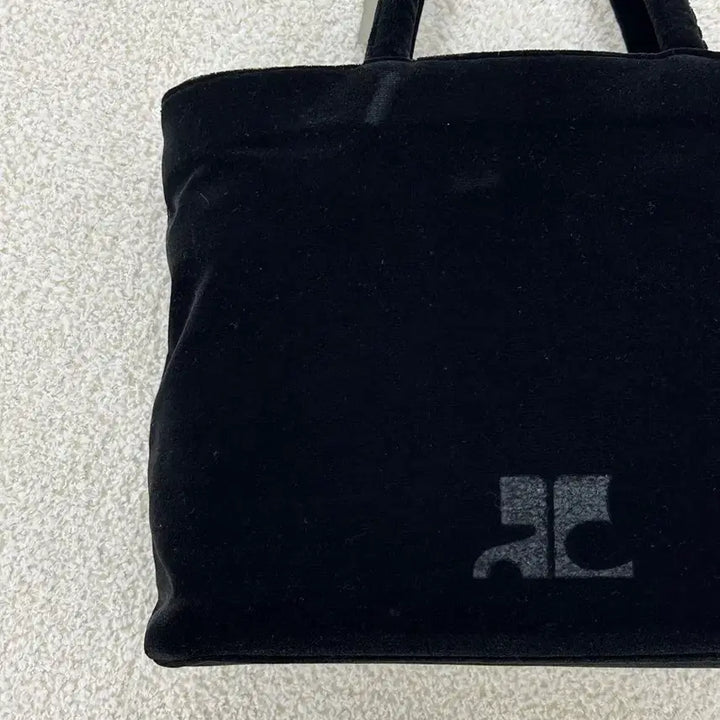 [BUNJANG] Courrèges Velvet Tote Bag / 꾸레쥬 벨벳 토트백