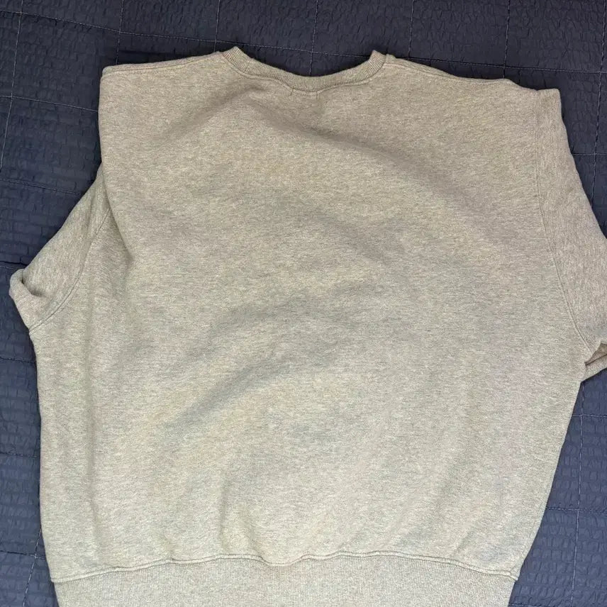 [BUNJANG] 1011 Gallery Mickey Mouse Sweatshirt / 1011갤러리 미키마우스 맨투맨 2