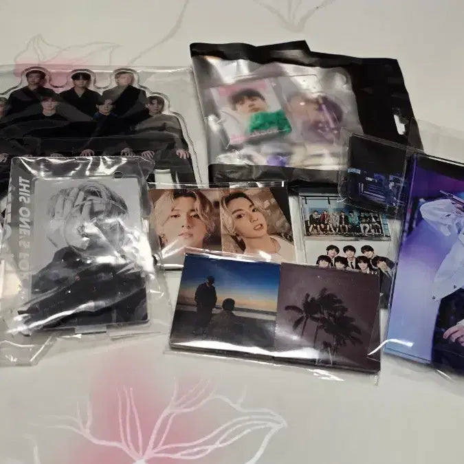 방탄소년단 정국 비공굿 아크릴스탠드 일괄판매.