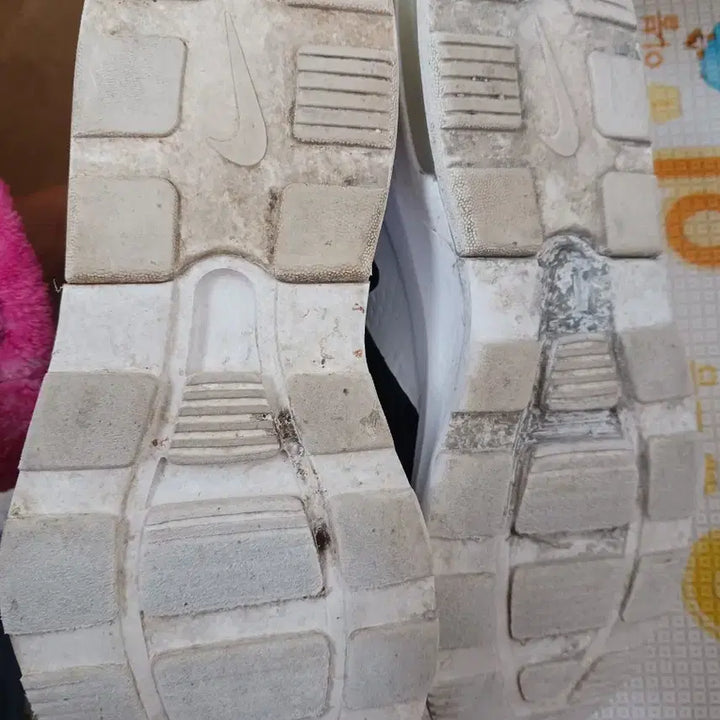 [BUNJANG] Nike & Adidas Sneakers 225 Bundle / 나이키 아디다스 운동화 225  두켤래