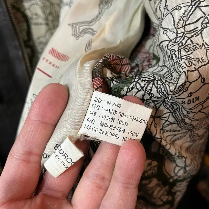 [BUNJANG] Hard Rock Cafe Seoul A2 Flight Jacket / 90s 하드락카페 서울 가죽 A2 플라이트 자켓 Made in Korea