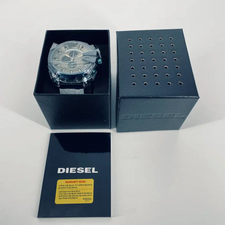 [BUNJANG] Diesel Mega Chief Chronograph Men's Watch (DZ4487) / [시계] 디젤 메가 치프 빅페이스 크로노그래프 남성 시계(DZ4487 )