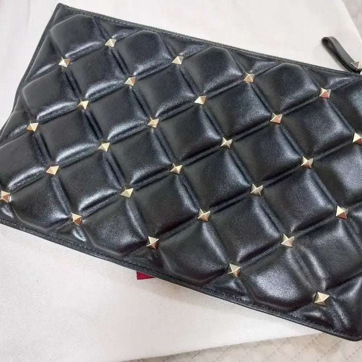 [BUNJANG] Valentino Candystud Clutch / 발렌티노 캔디스터드 클러치.