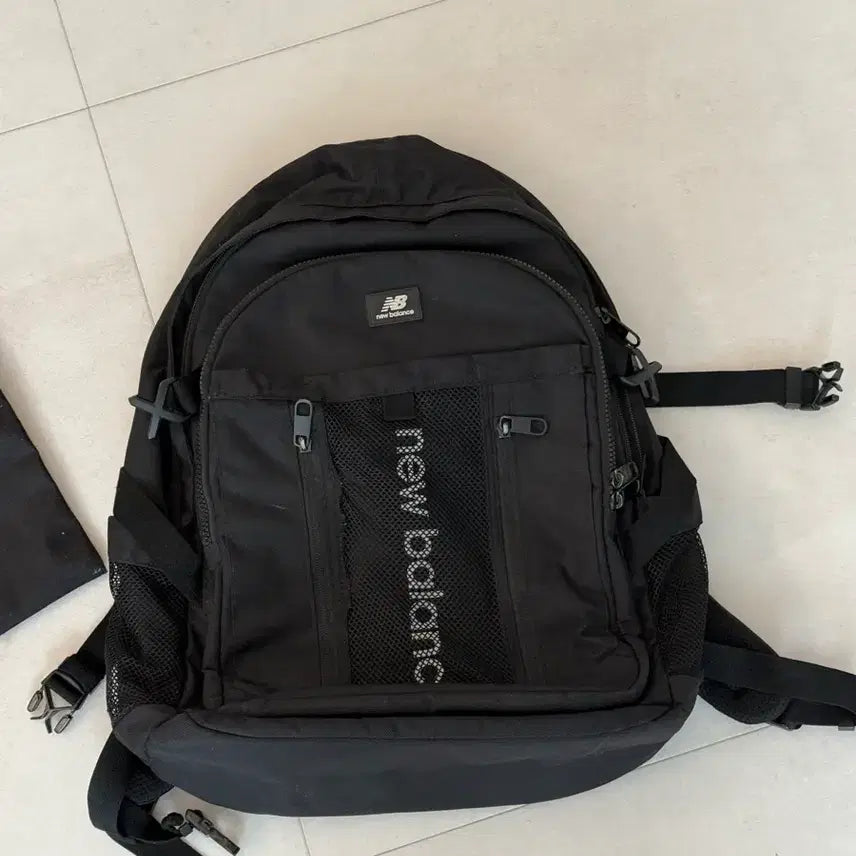 [BUNJANG] New Balance Black Backpack / 뉴발란스 검정 백팩