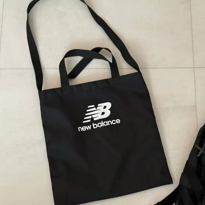 [BUNJANG] New Balance Black Backpack / 뉴발란스 검정 백팩