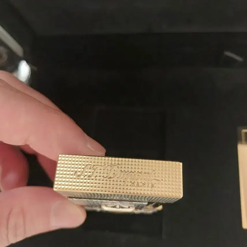 [BUNJANG] Dupont Limited Edition Hotel Particulier Gold Lighter / [새상품,한정판] 듀퐁라이터 리미티드 에디션 호텔 파티큘리에 금장 쌍불